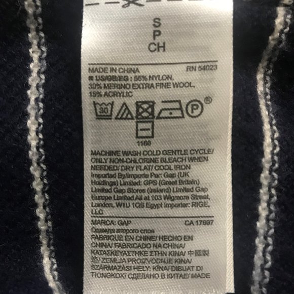 Gap Women's Brooklyn V-Neck Navy Stripe Sweater - Picture 4 of 4